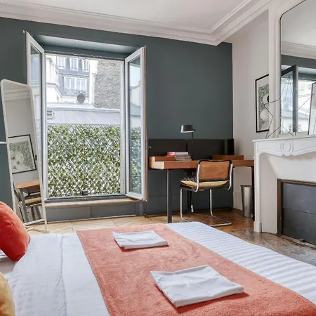 Appartamento Breathtaking Flat With Balcony In St Germain Area