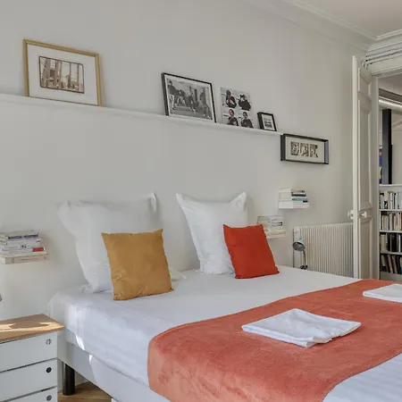 Appartamento Breathtaking Flat With Balcony In St Germain Area